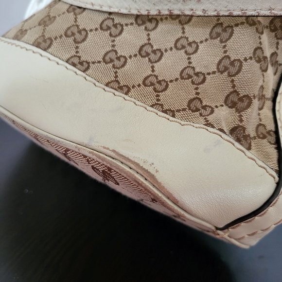 Gucci charm handbag purse - Picture 5 of 12